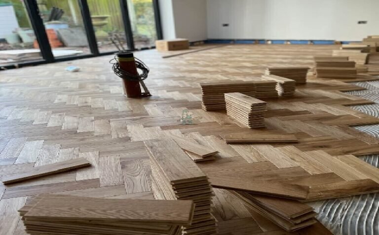 How parquet flooring affects acoustics in a room?